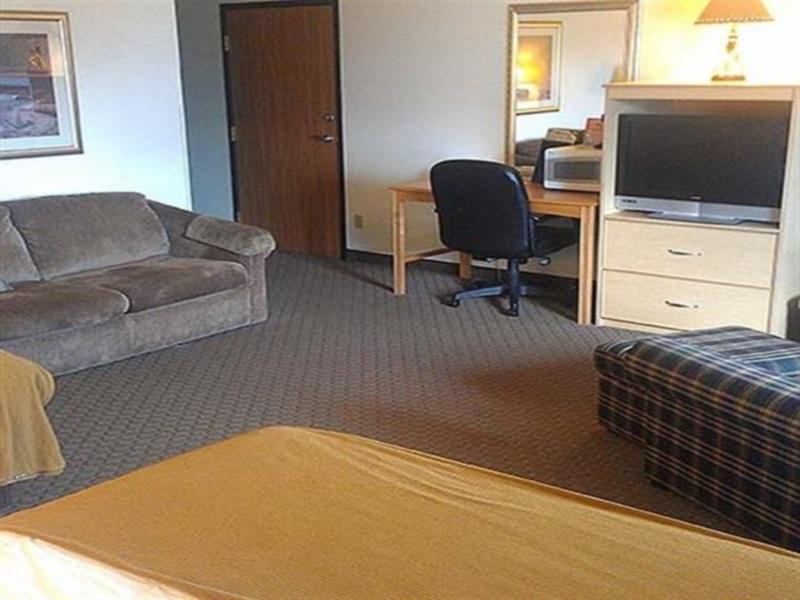 Baymont By Wyndham Hotel