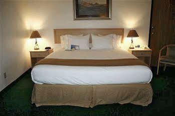 Baymont By Wyndham Hotel
