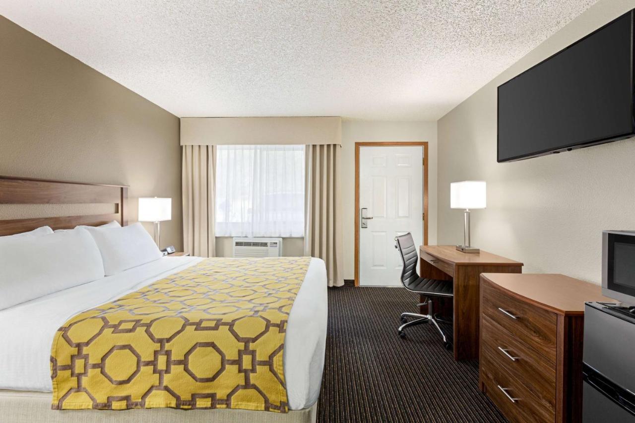 Baymont By Wyndham Hotel